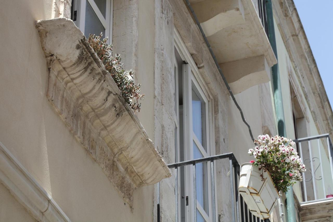 Nuova Mastrarua Rooms Syracuse Luaran gambar