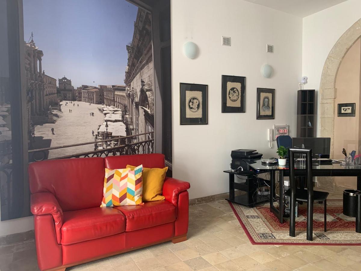 Nuova Mastrarua Rooms Syracuse Luaran gambar