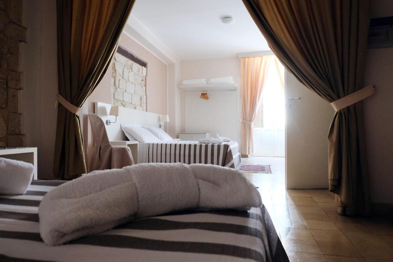 Nuova Mastrarua Rooms Syracuse Luaran gambar