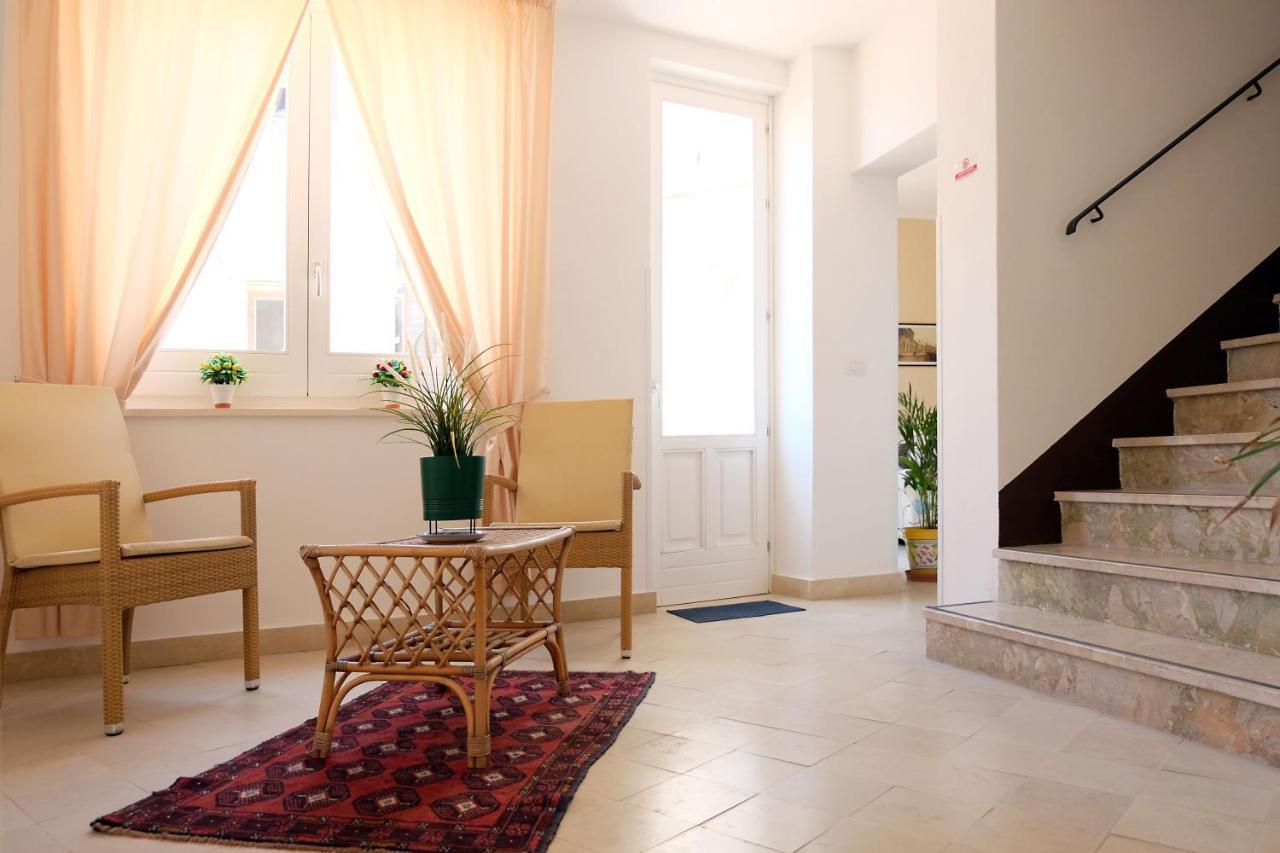 Nuova Mastrarua Rooms Syracuse Luaran gambar