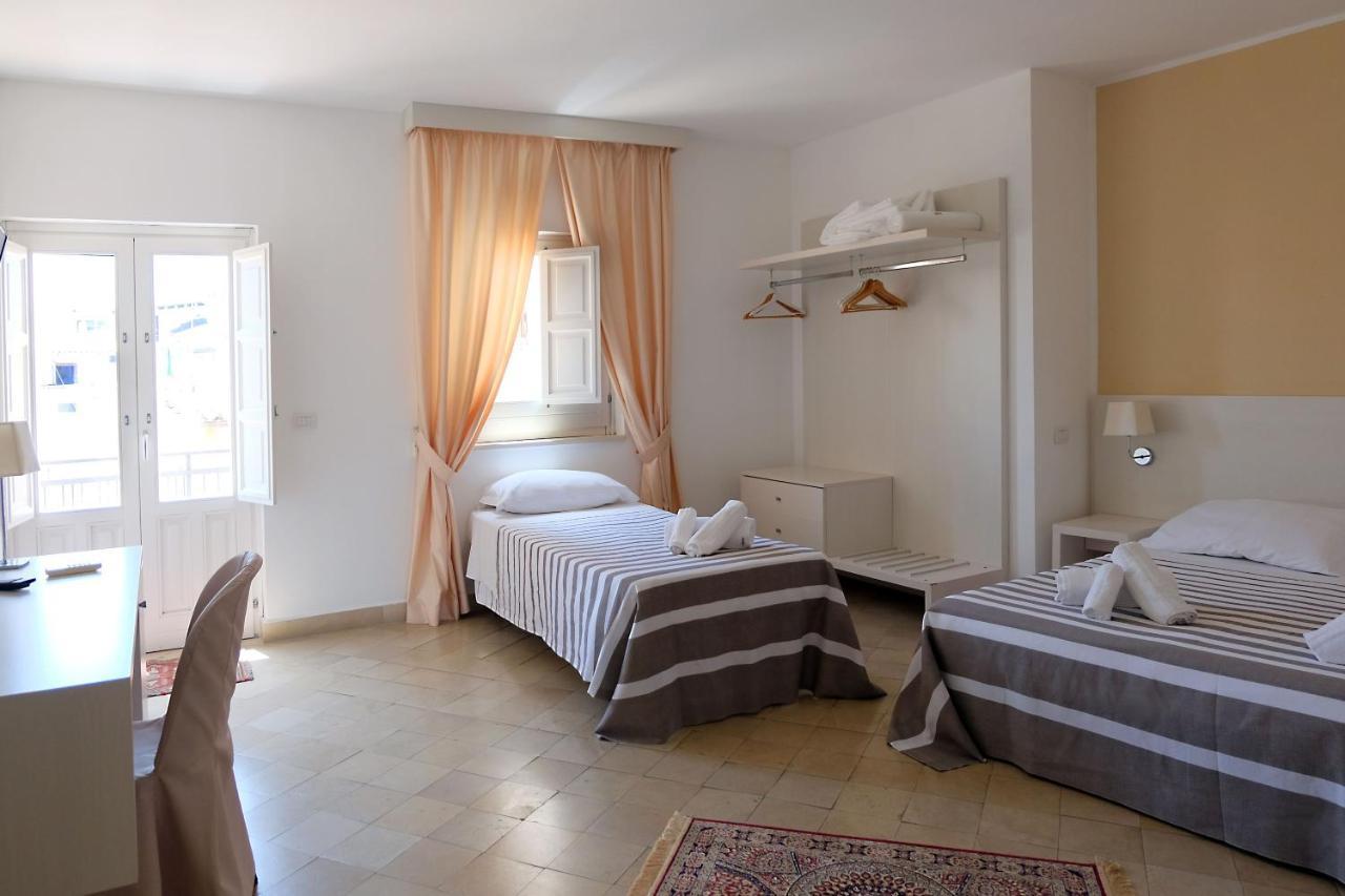 Nuova Mastrarua Rooms Syracuse Luaran gambar